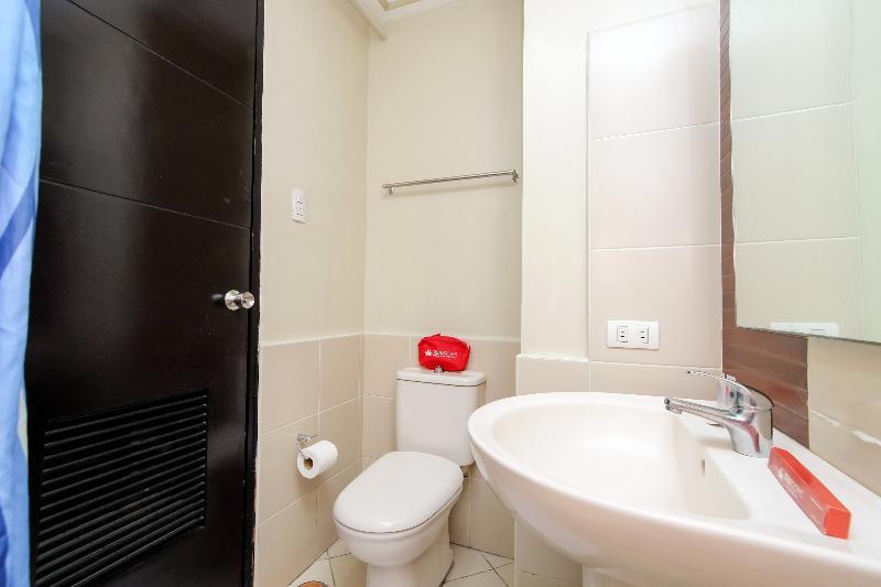 The Studio 87 Residences Manila Exterior photo