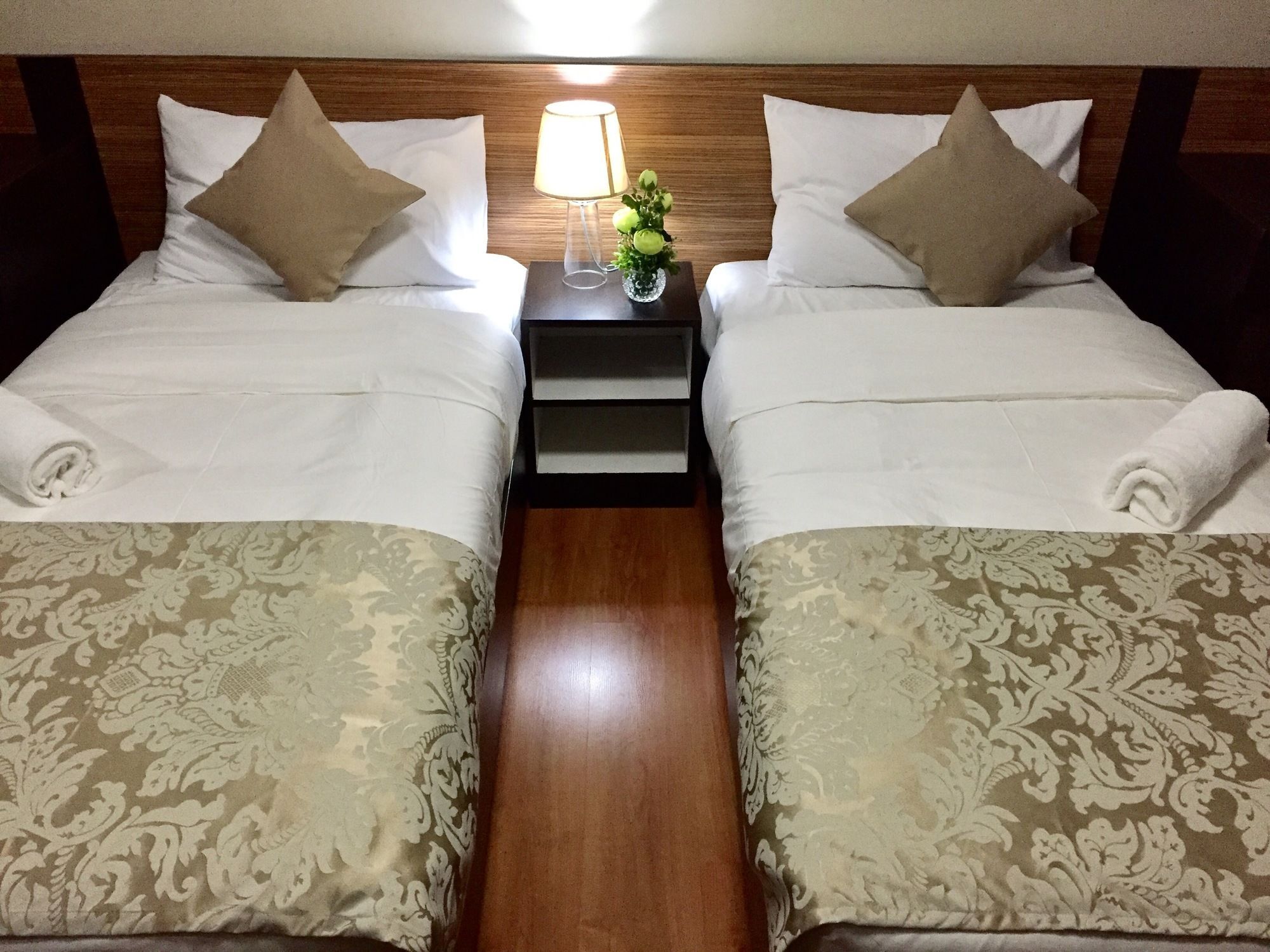 The Studio 87 Residences Manila Exterior photo